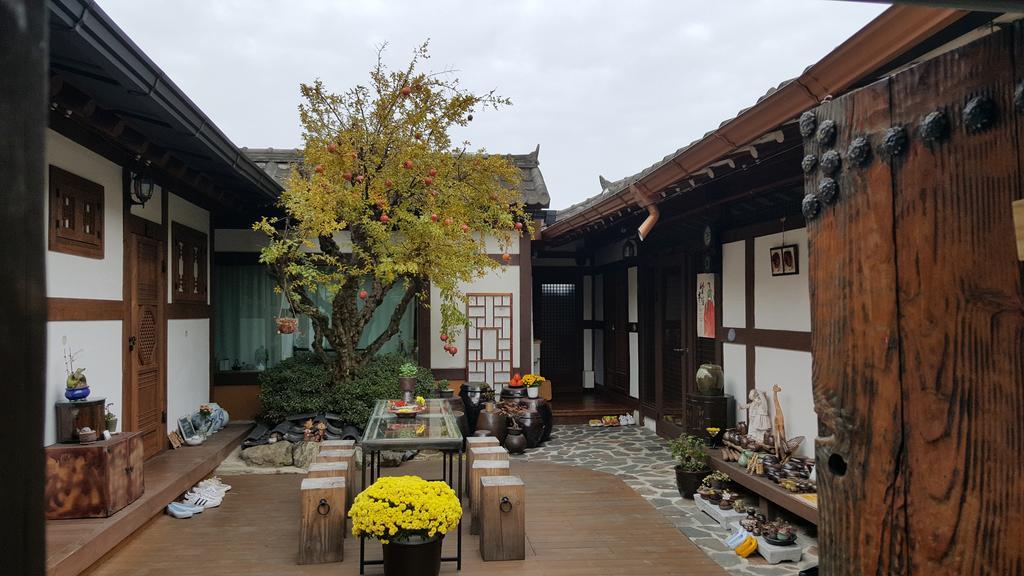 Inyeon Hanok Guesthouse Jeonju Exterior photo